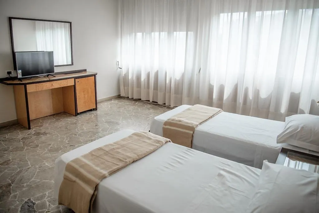 Hotel H&L Cinisello Balsamo 3*,