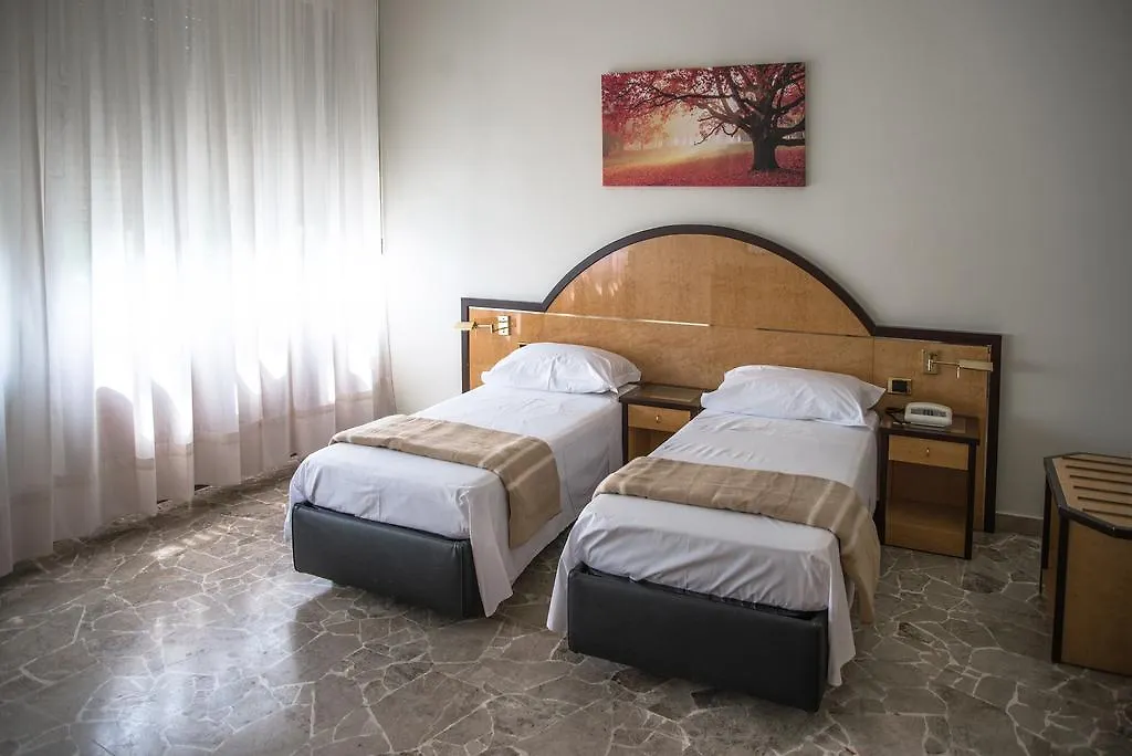 Hotel H&L Cinisello Balsamo 3*,
