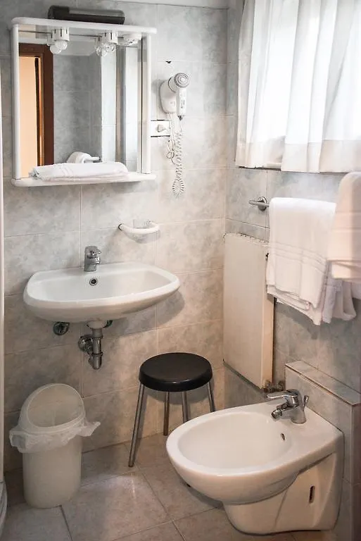 Hotel H&L Cinisello Balsamo